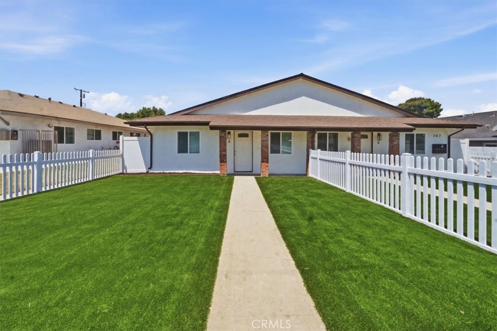 307 N Tustin Property Photo 2