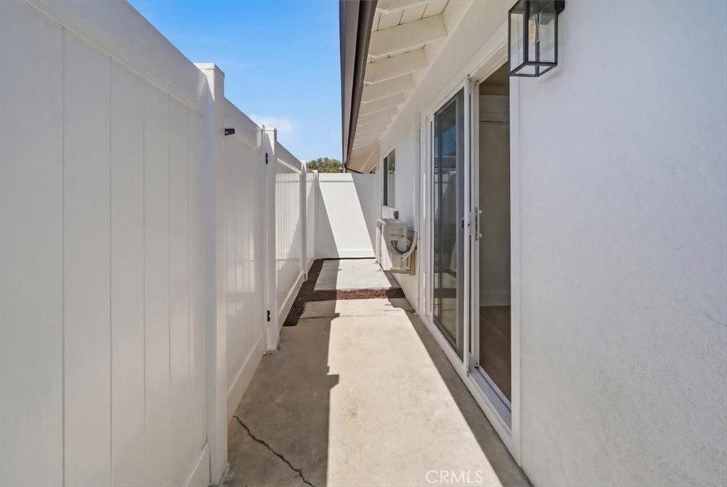 307 N Tustin Property Photo 18