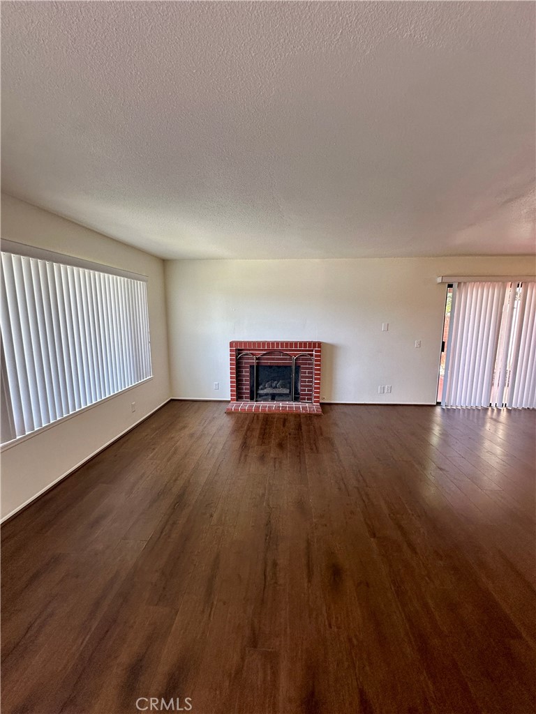 835 W Orangewood Property Photo 4
