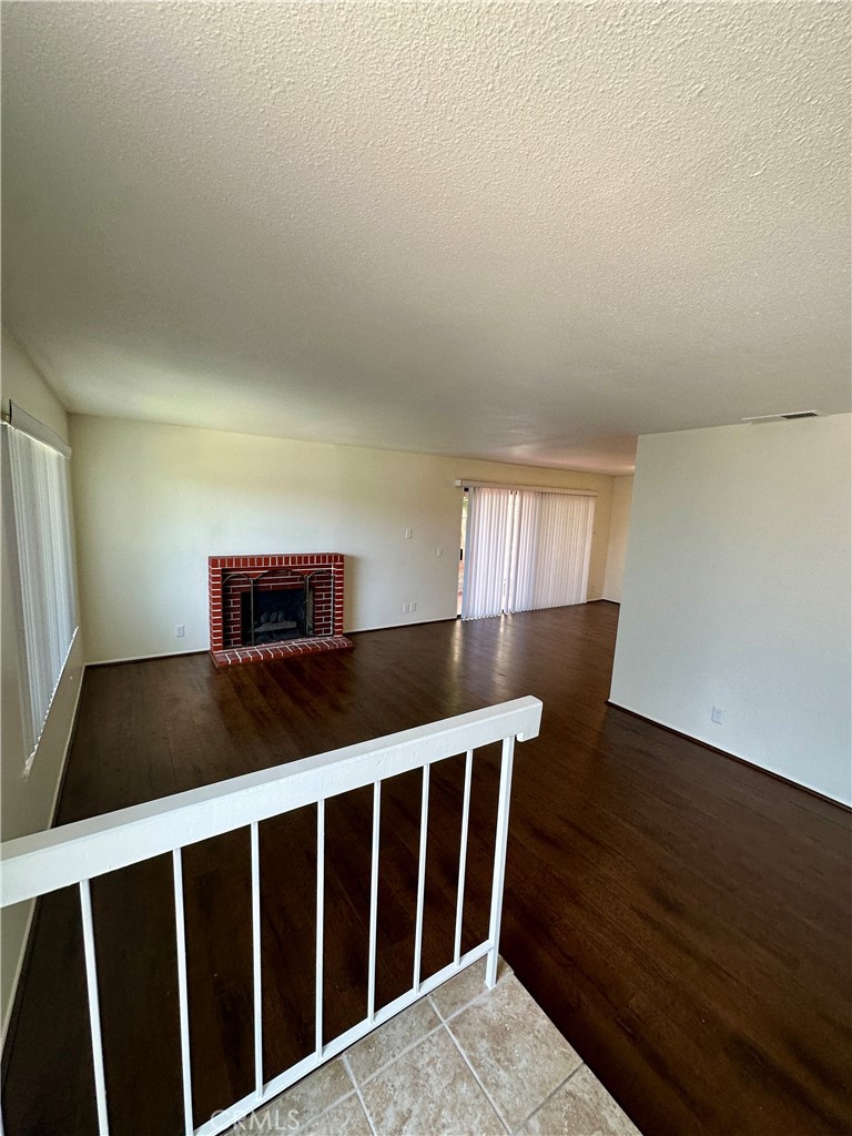 835 W Orangewood Property Photo 5