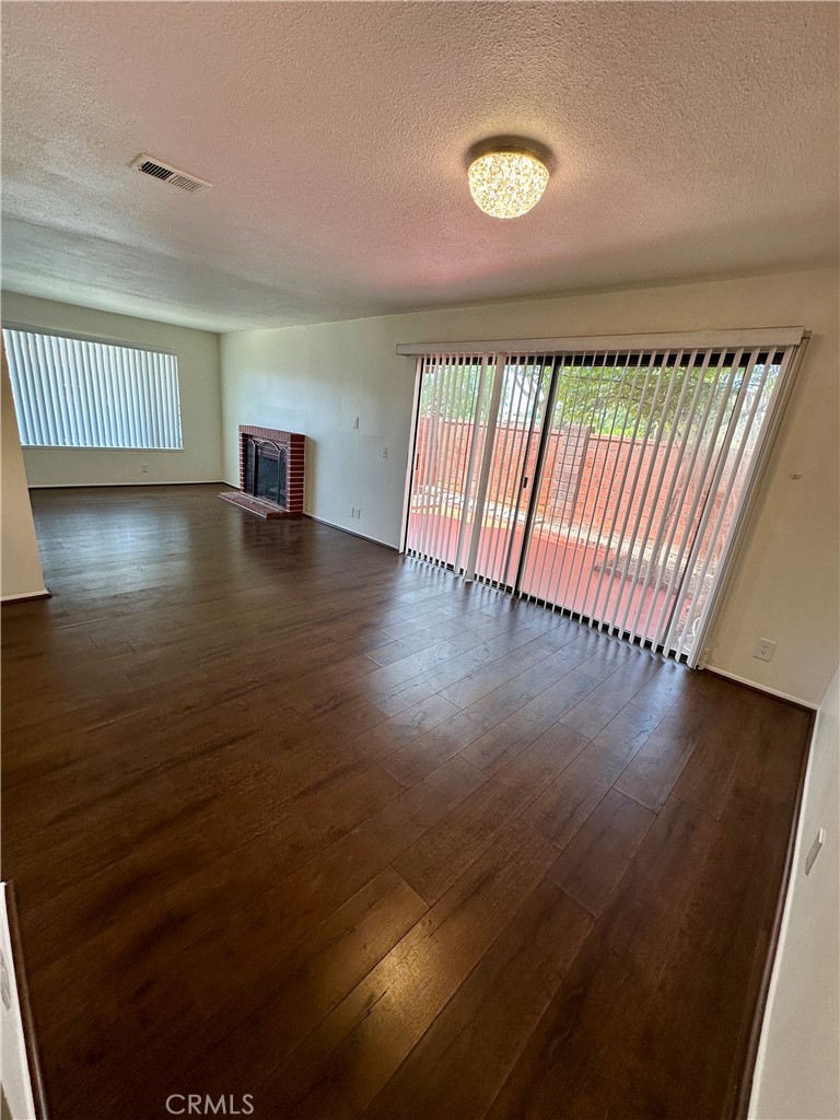835 W Orangewood Property Photo 8