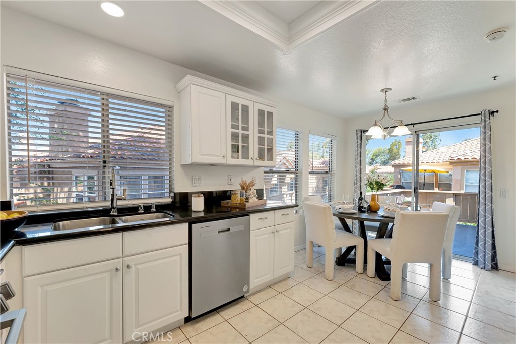 34 Magellan Aisle Property Photo 10