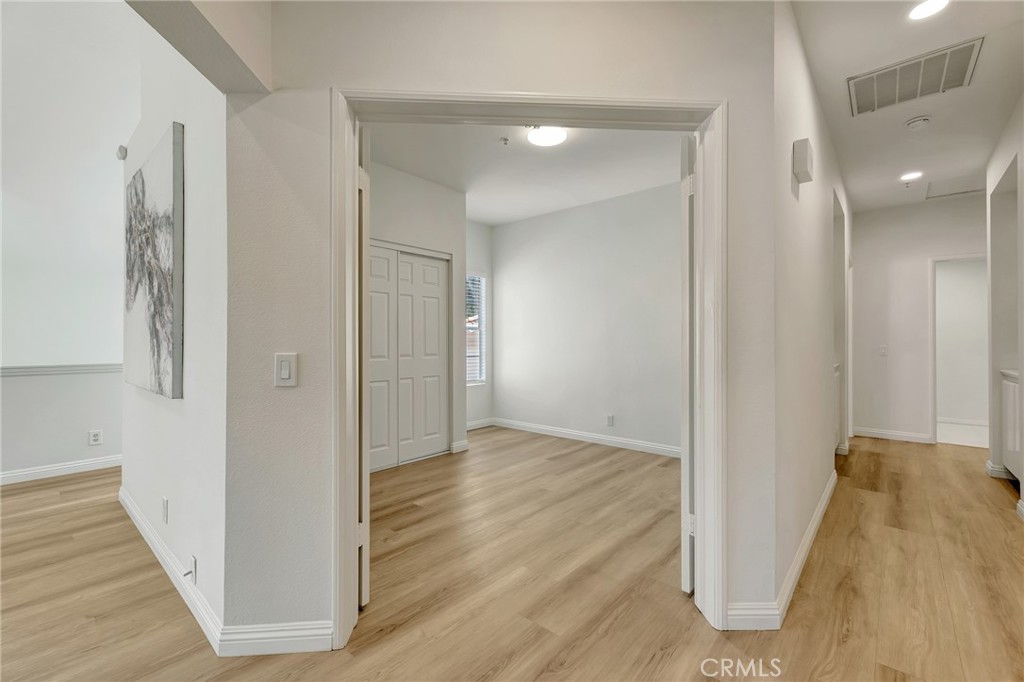 34 Magellan Aisle Property Photo 23
