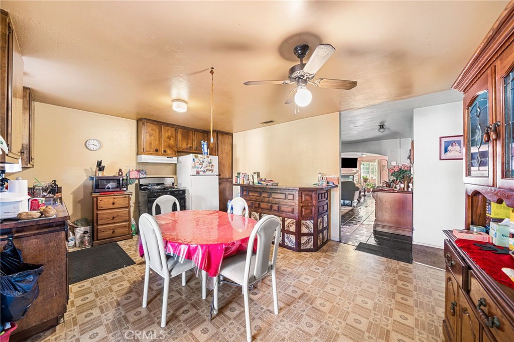 1584 E Davidson Street Property Photo 6