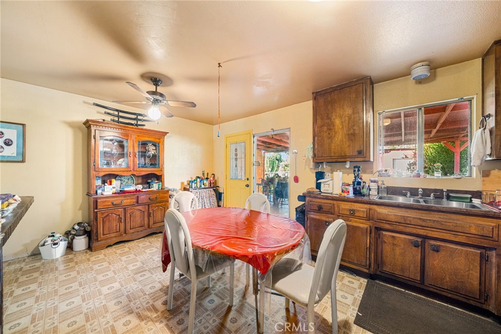 1584 E Davidson Street Property Photo 8
