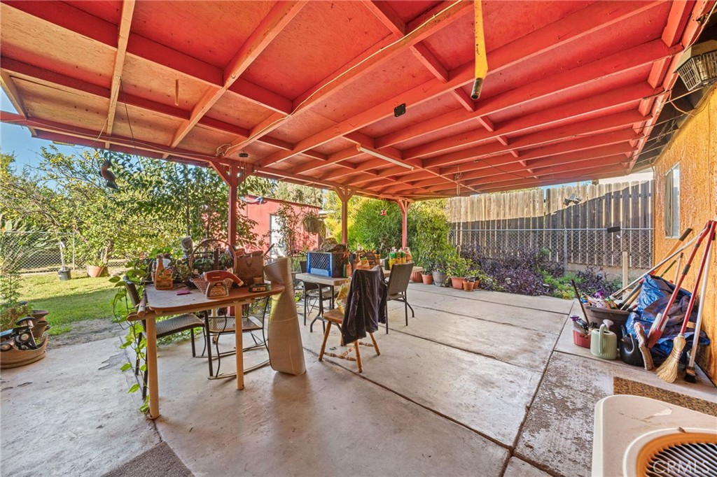 1584 E Davidson Street Property Photo 16