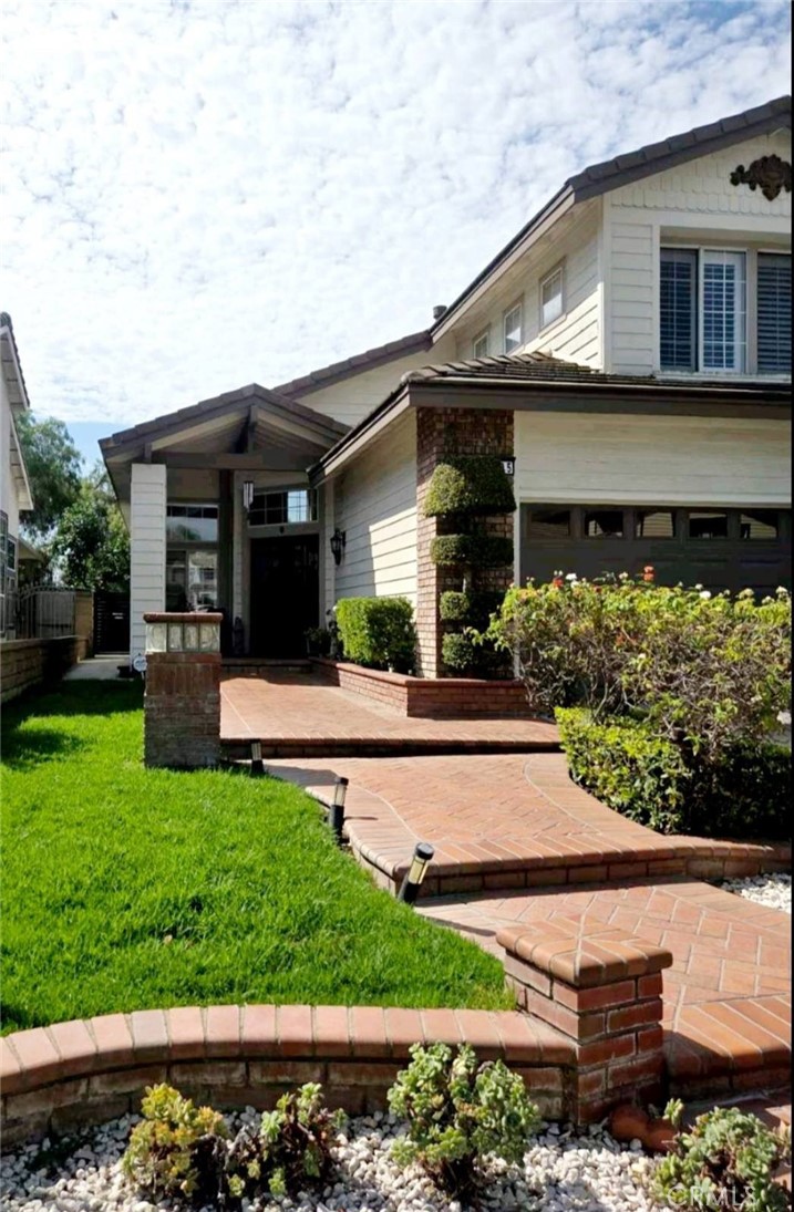 2395 Valley View Property Photo 2