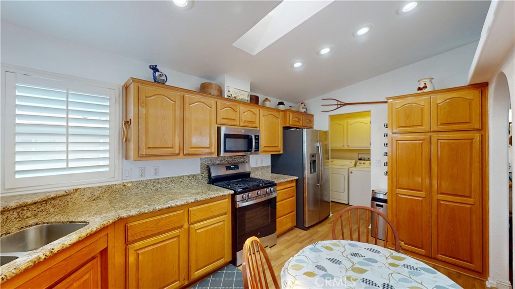 9850 Garfield Avenue 95 Property Photo 4