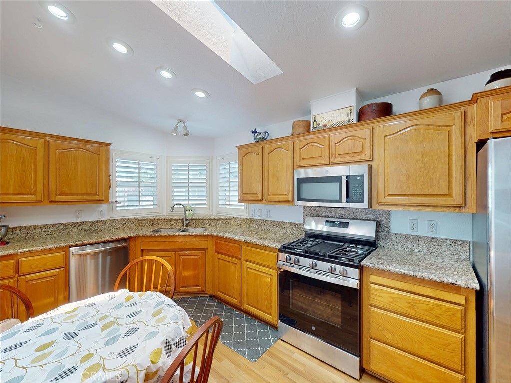 9850 Garfield Avenue 95 Property Photo 7