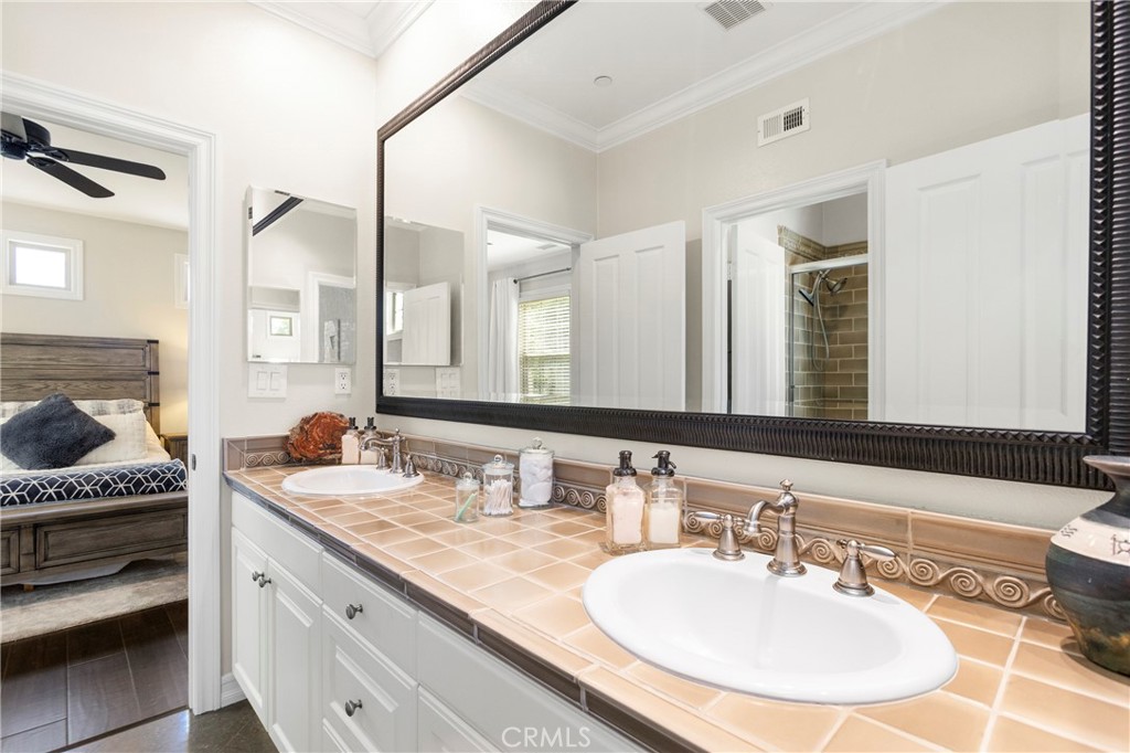 29 Via Cartama Property Photo 25