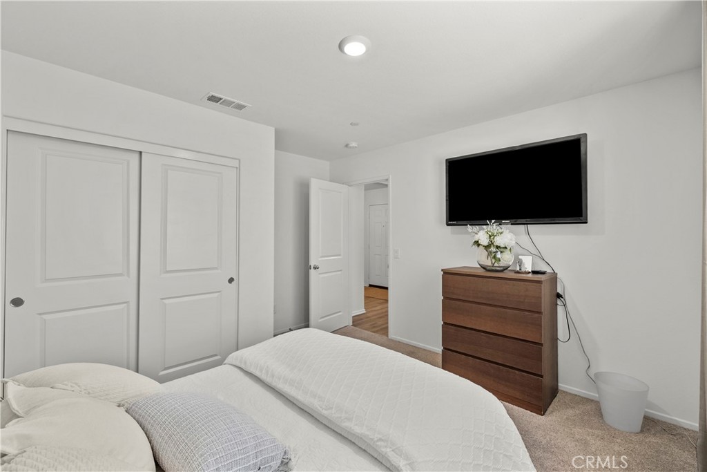4385 W Avenue J-6 Property Photo 17