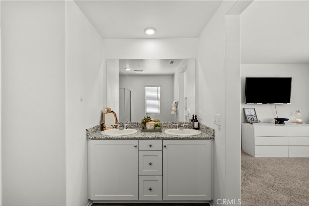 4385 W Avenue J-6 Property Photo 29