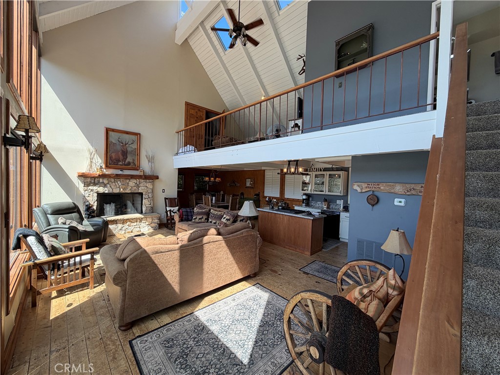 27647 Matterhorn Drive Property Photo 6