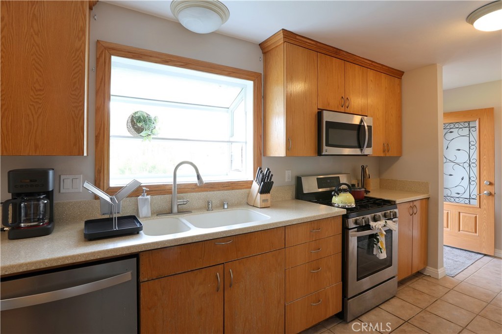 6548 Sequoia Drive Property Photo 8