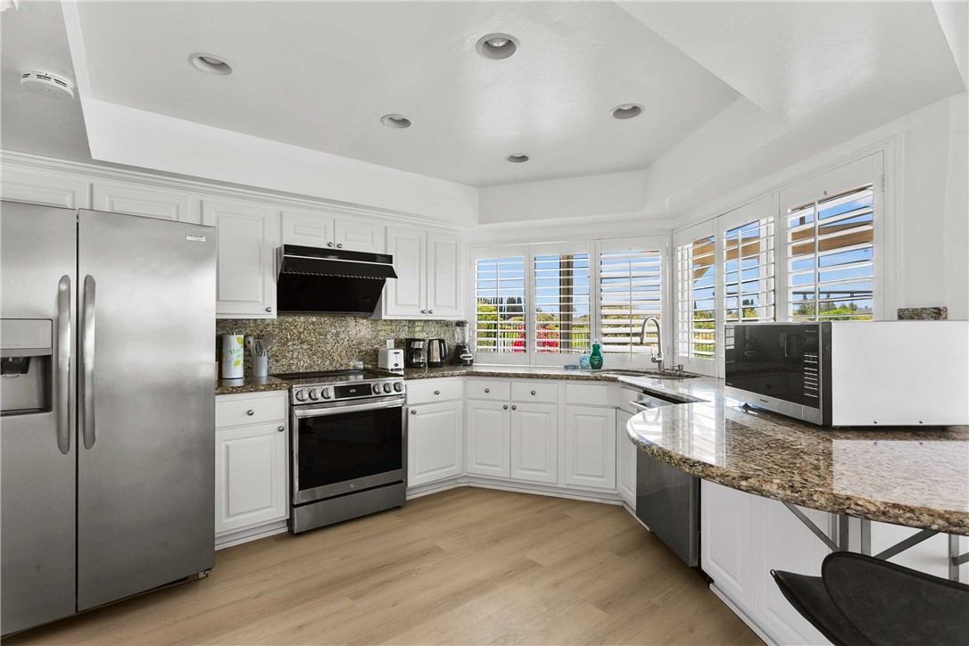 24282 Sunnybrook Circle Property Photo 8