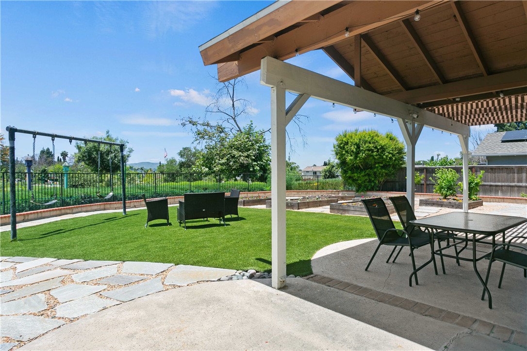 24282 Sunnybrook Circle Property Photo 25