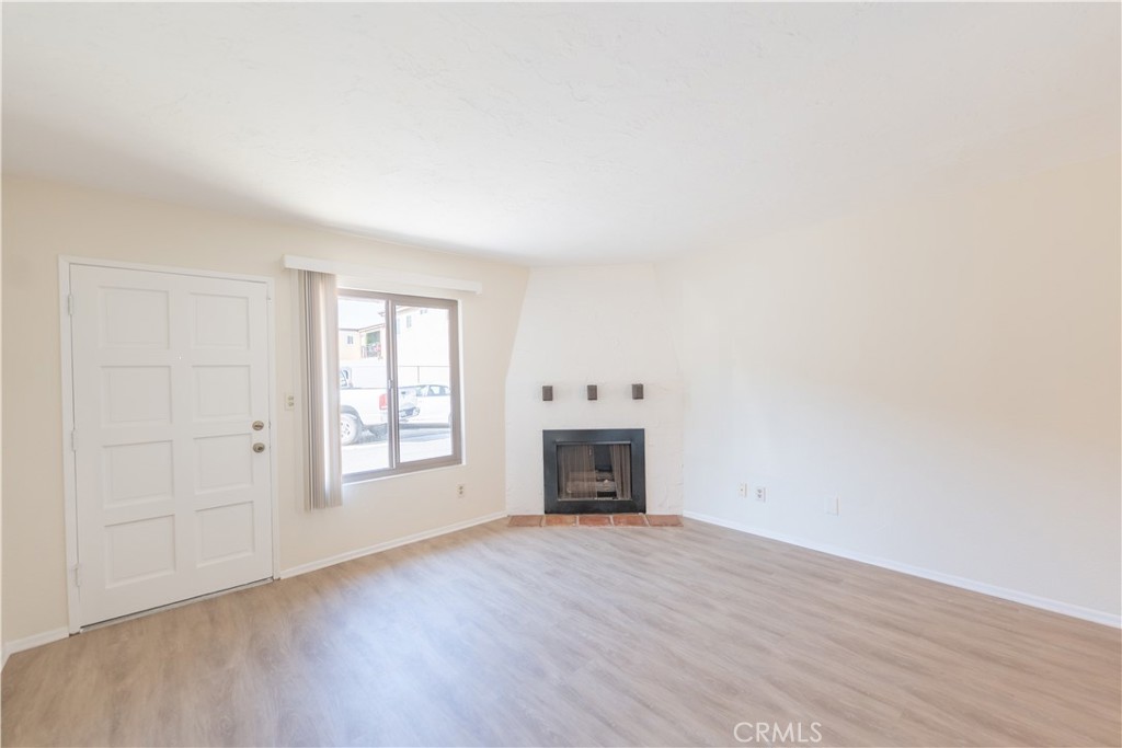 18911 Florida Street Property Photo 6