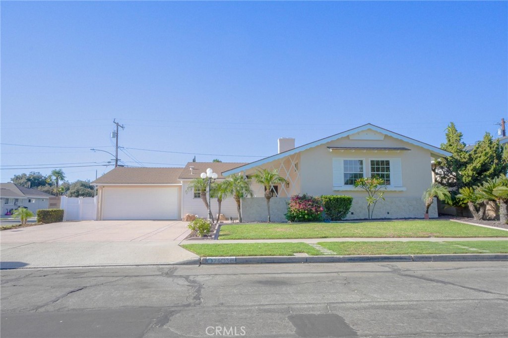 2403 E Romneya Property Photo 1