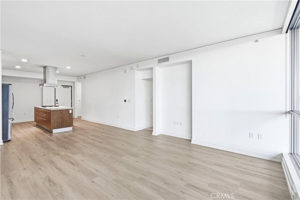 9 Macarthur 1605 Property Photo 7