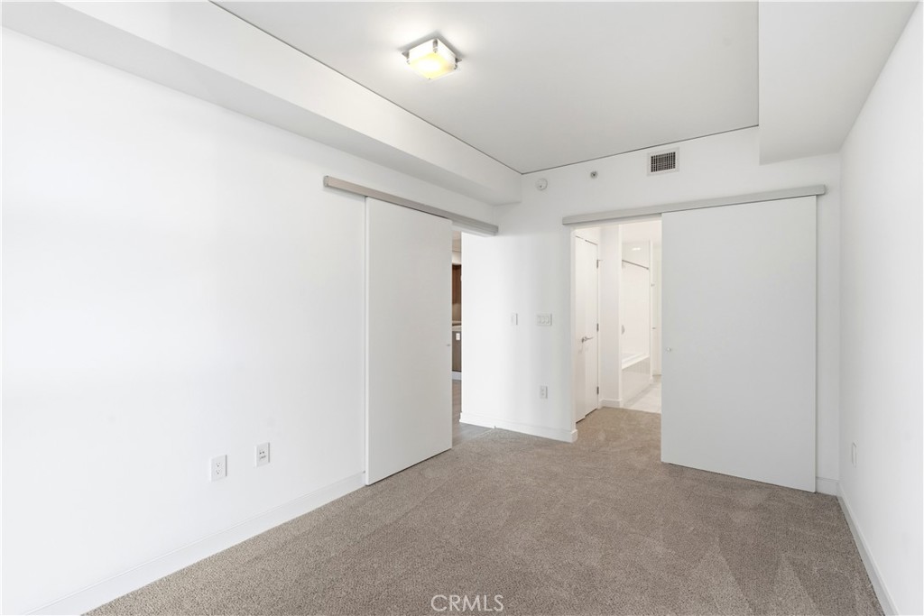 9 Macarthur 1605 Property Photo 10