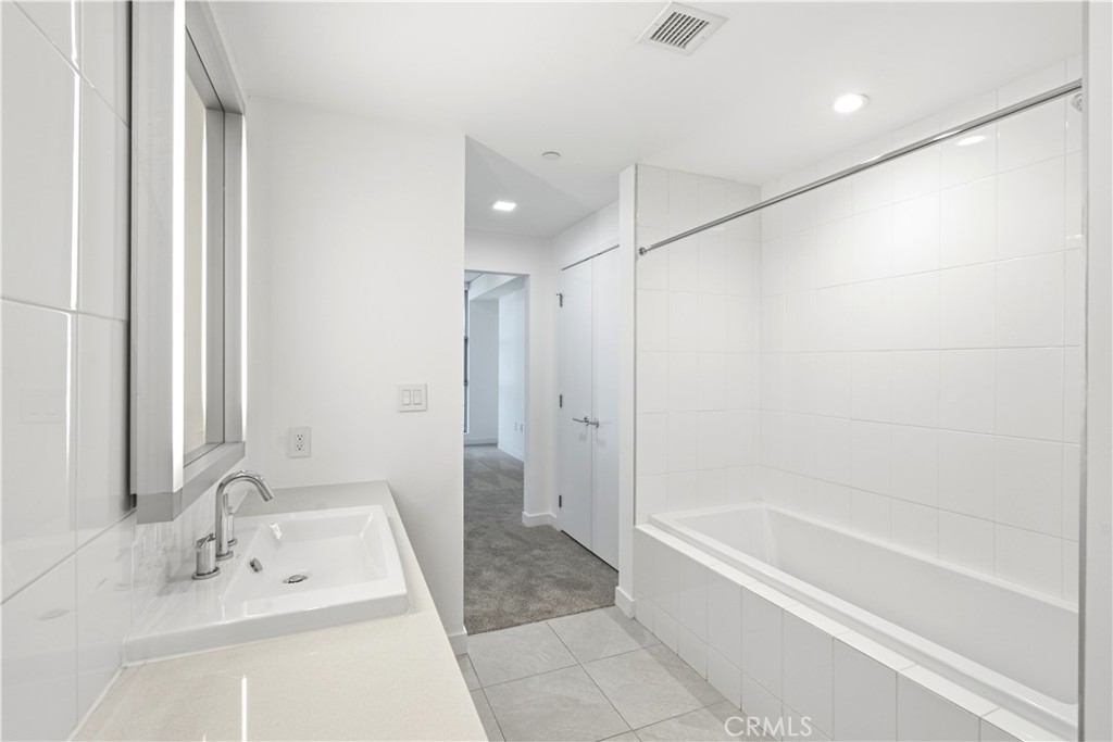 9 Macarthur 1605 Property Photo 14