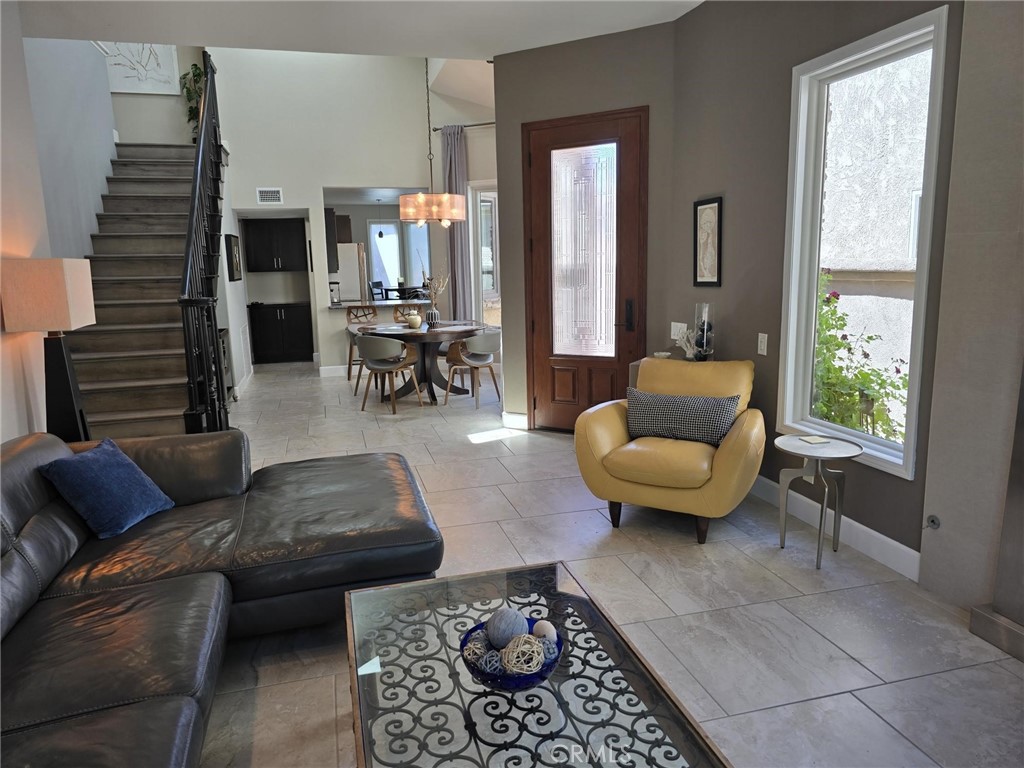 12 Dauphin Property Photo 10