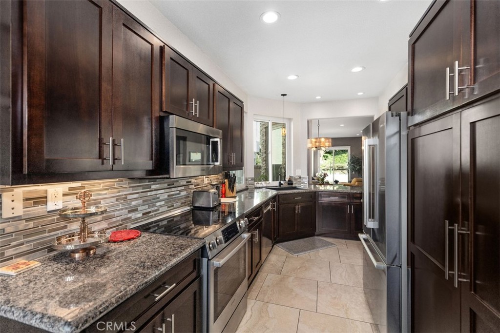 12 Dauphin Property Photo 19