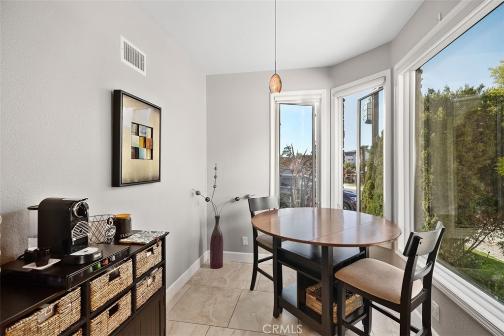 12 Dauphin Property Photo 21