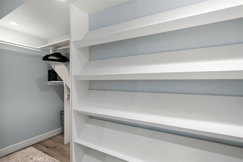 12 Dauphin Property Photo 26