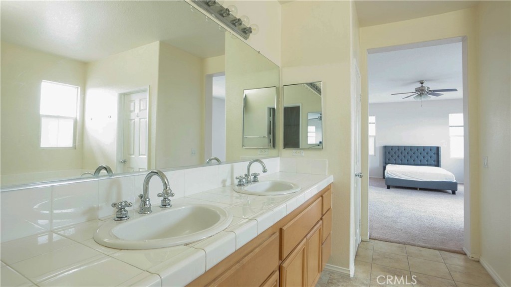 22272 Summer Holly Avenue Property Photo 16