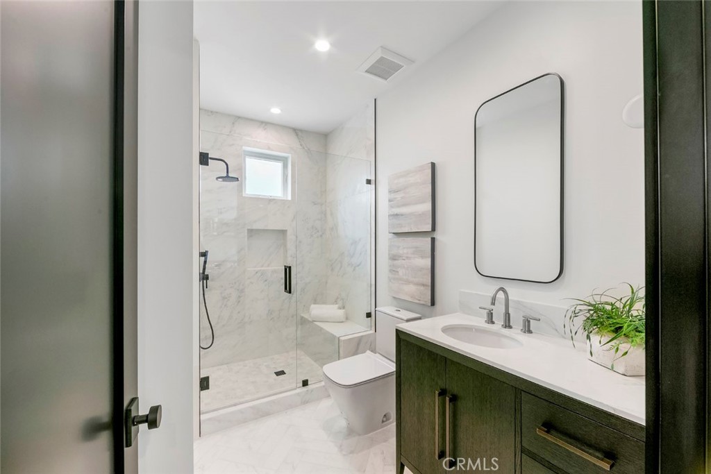 307 14th Street Property Photo 28