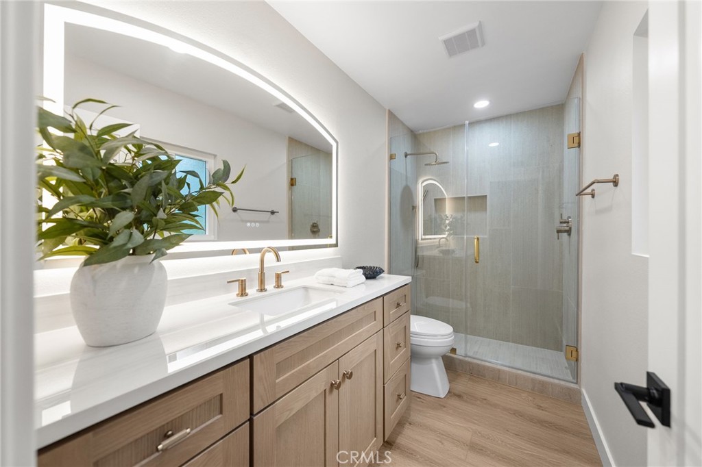 14 Highland Property Photo 18