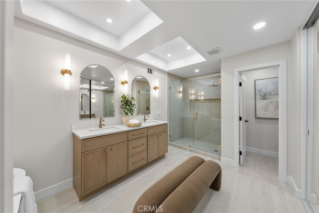 14 Highland Property Photo 24