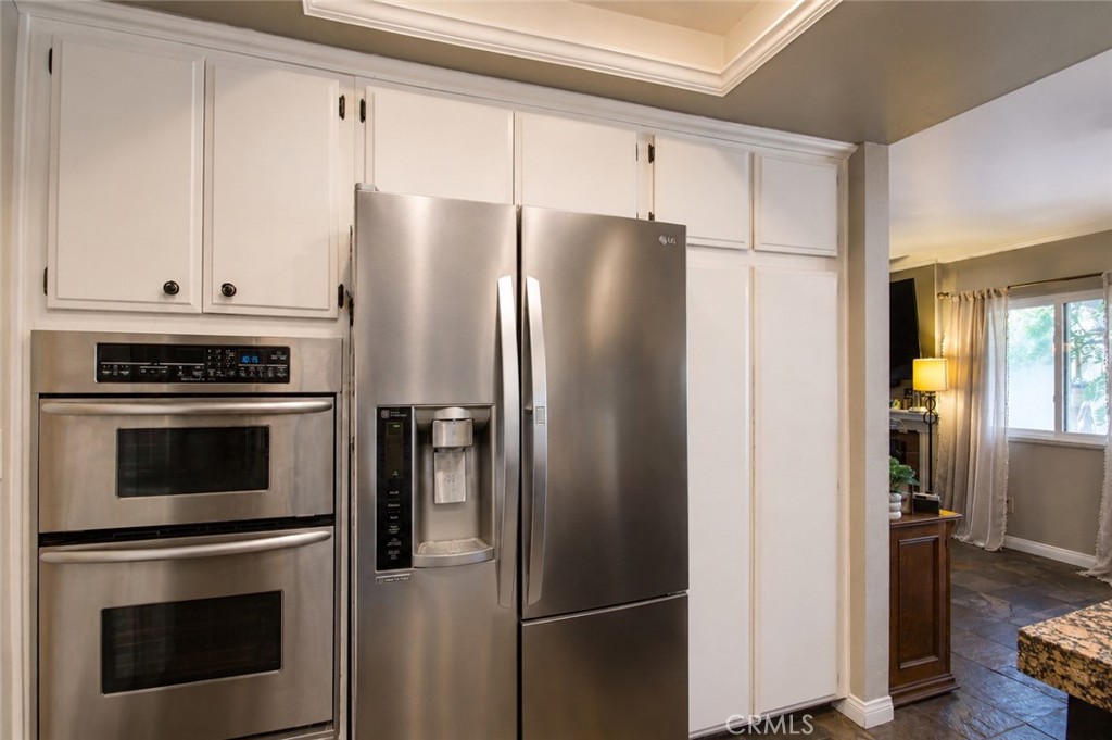 5406 Villa Way Property Photo 4