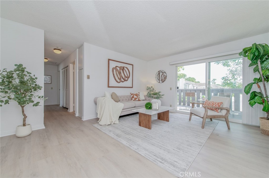 44 Fallbrook Property Photo 1