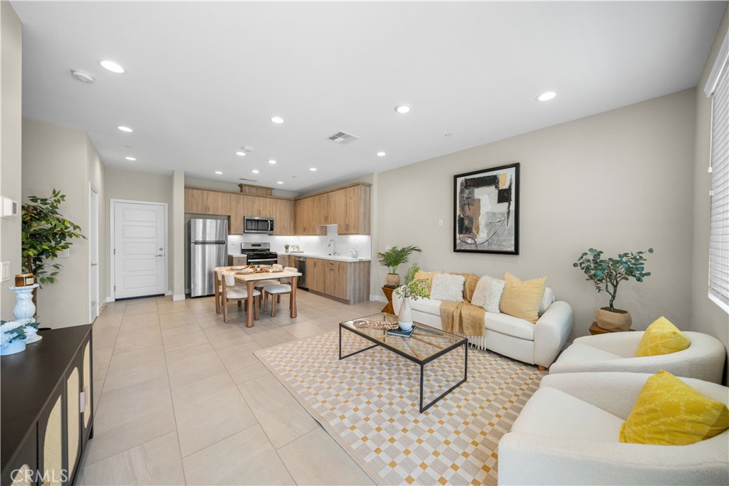 4016 E Peony Paseo Unit #4 Property Photo 1