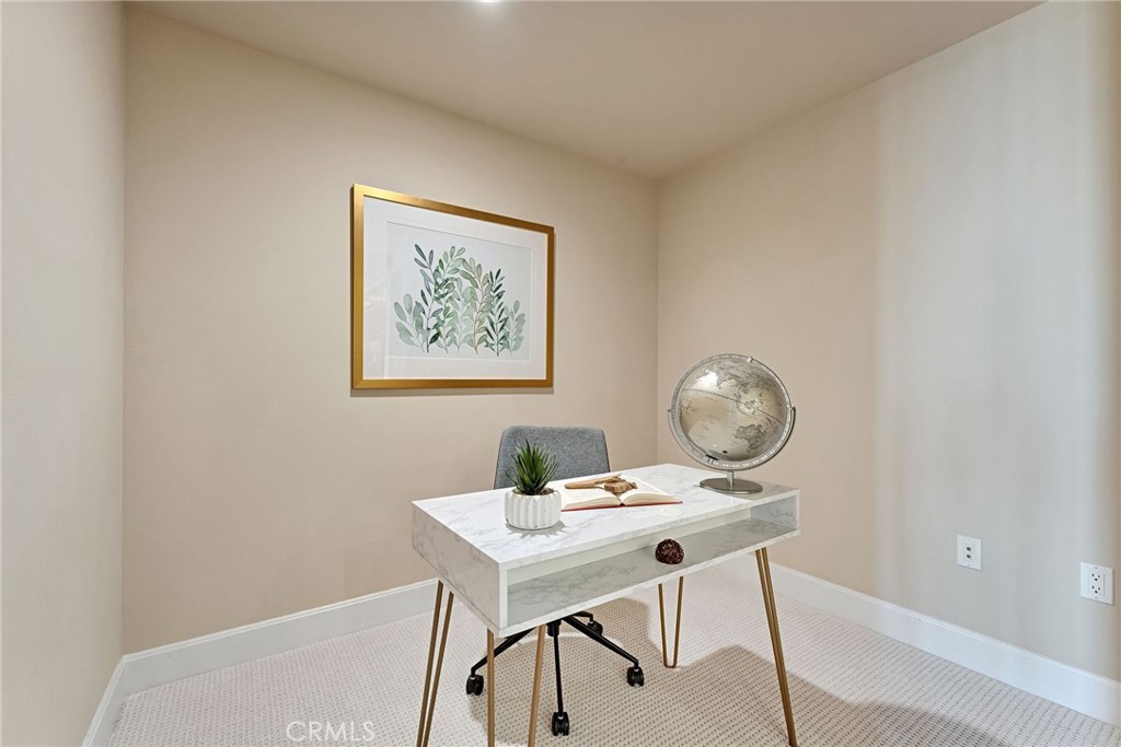 3064 Scholarship Property Photo 13