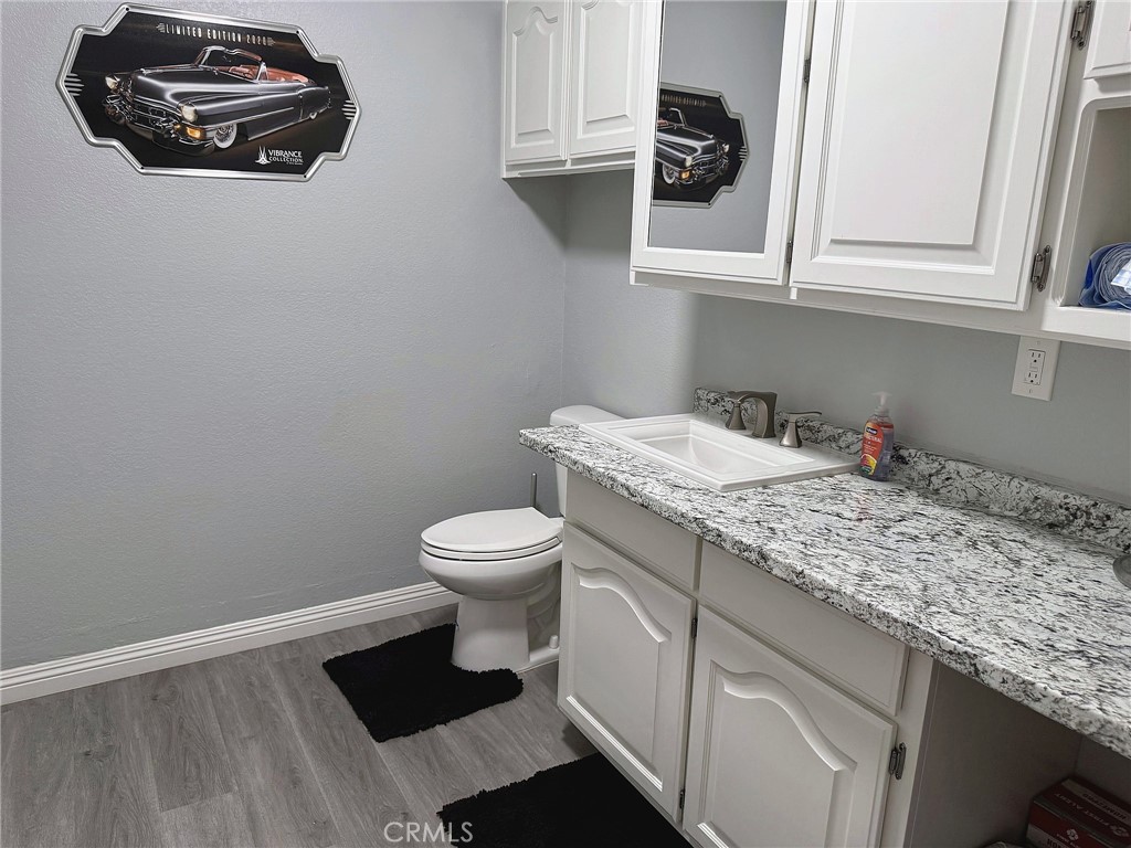3852 Hillside Property Photo 11
