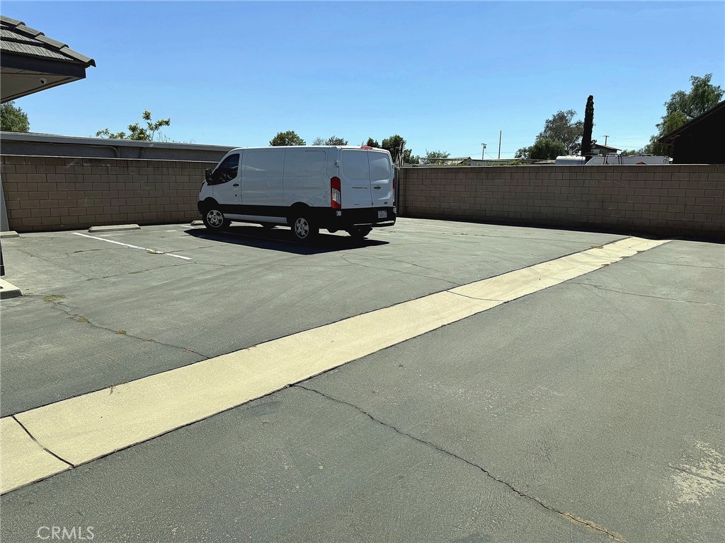 3852 Hillside Property Photo 13