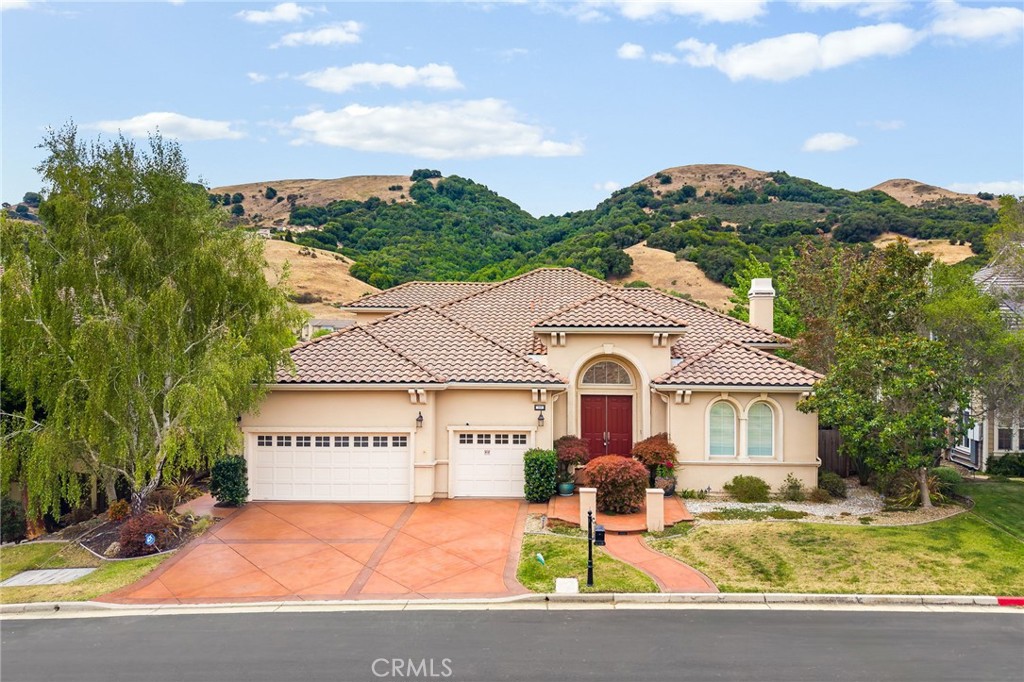 309 Whitcliff Court Property Photo 1
