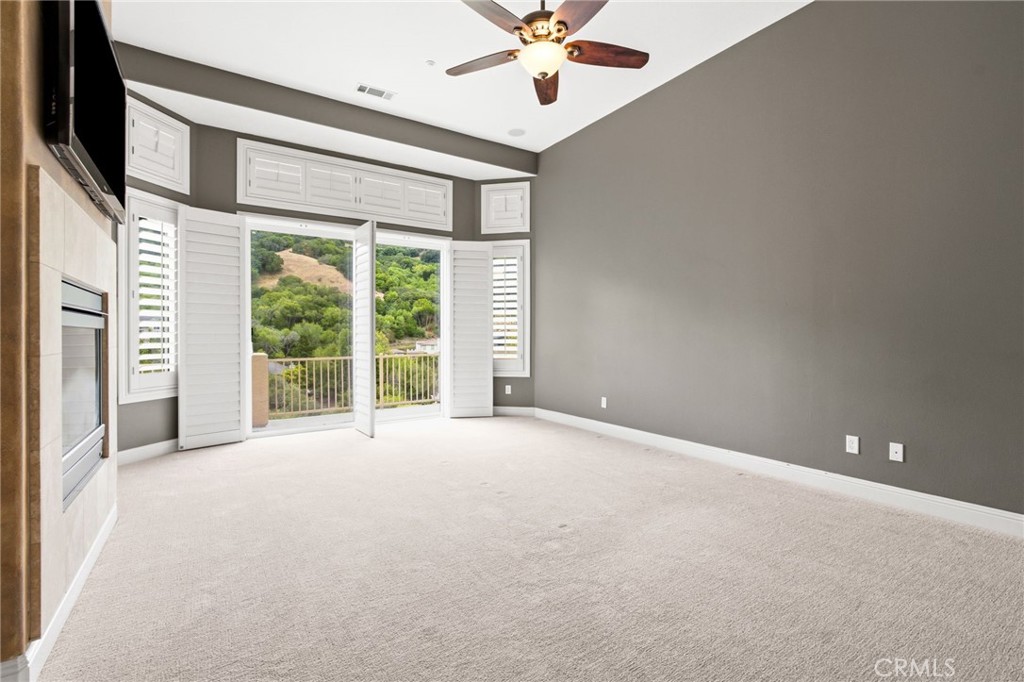 309 Whitcliff Court Property Photo 19