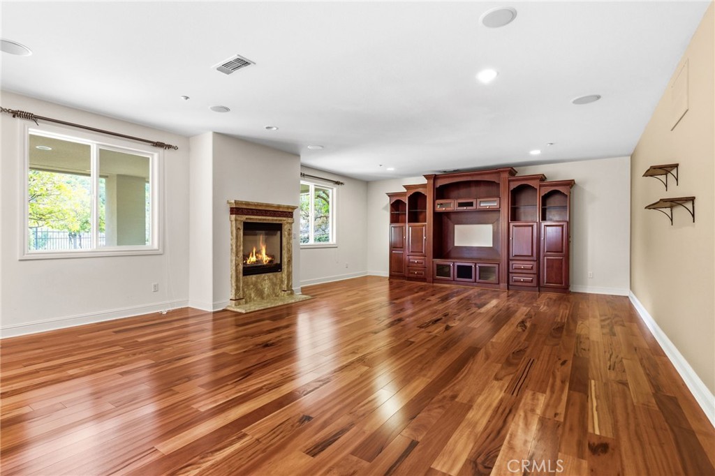 309 Whitcliff Court Property Photo 27