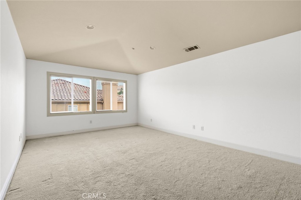 309 Whitcliff Court Property Photo 28