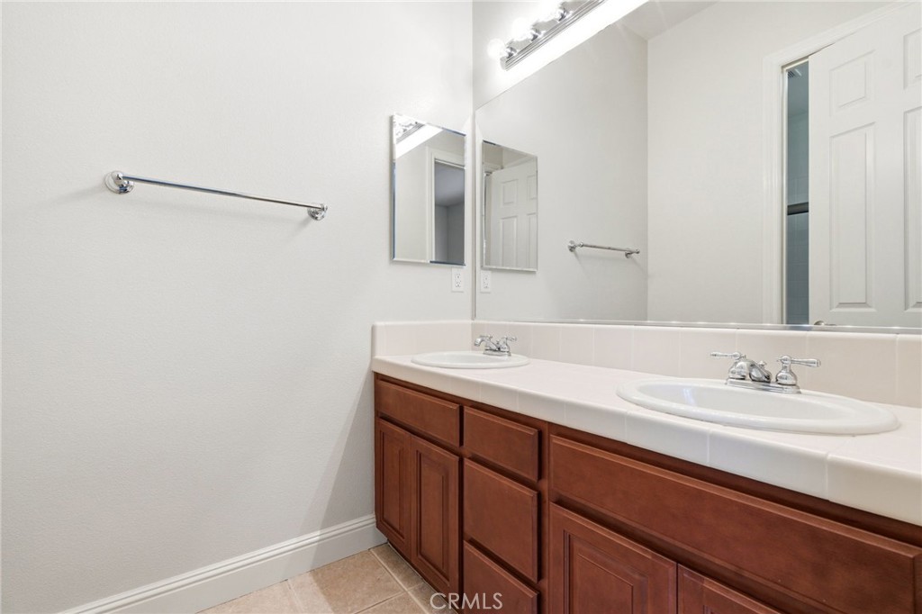 309 Whitcliff Court Property Photo 33