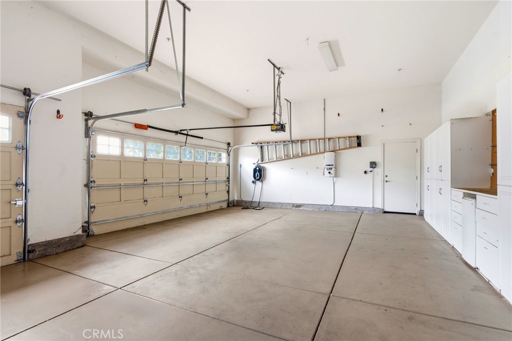 309 Whitcliff Court Property Photo 35