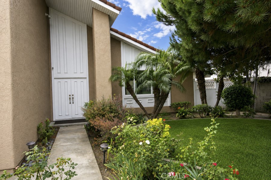 9168 Nadine River Circle Property Photo 3