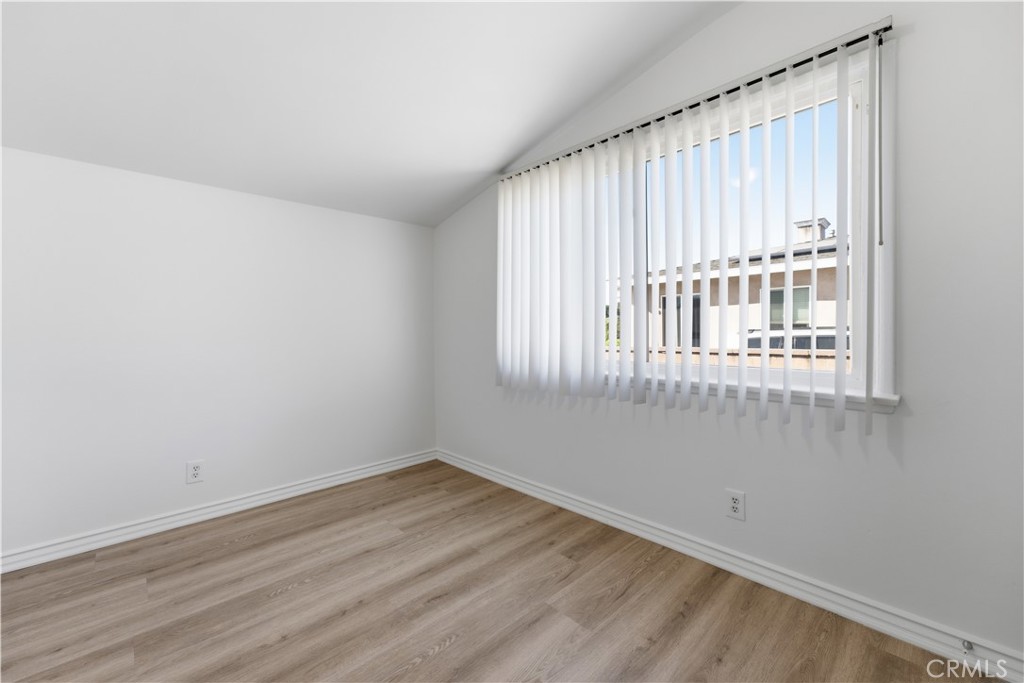 10255 Newville Avenue Property Photo 7