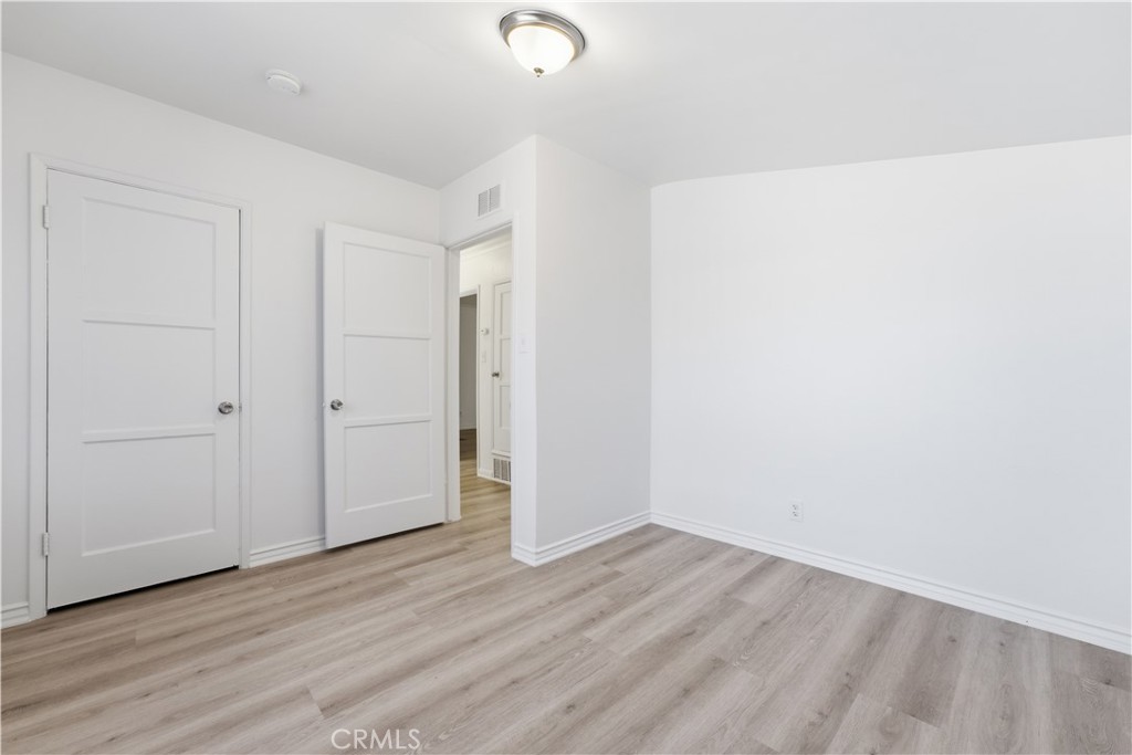 10255 Newville Avenue Property Photo 8
