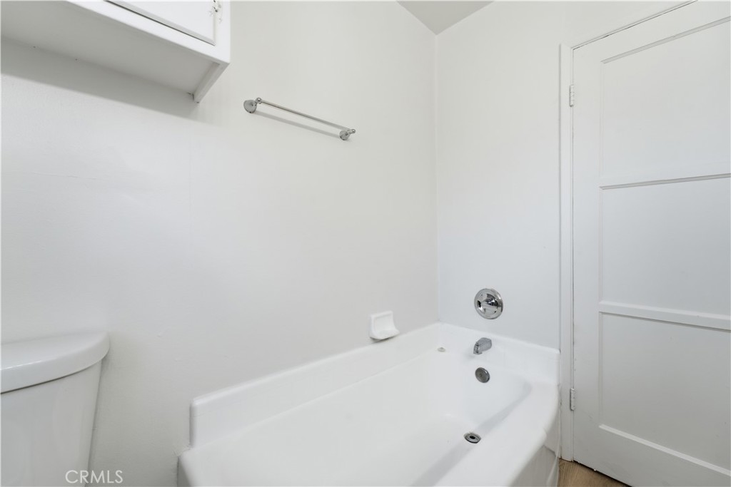 10255 Newville Avenue Property Photo 11