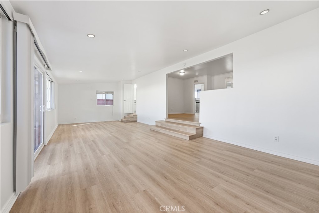 10255 Newville Avenue Property Photo 17